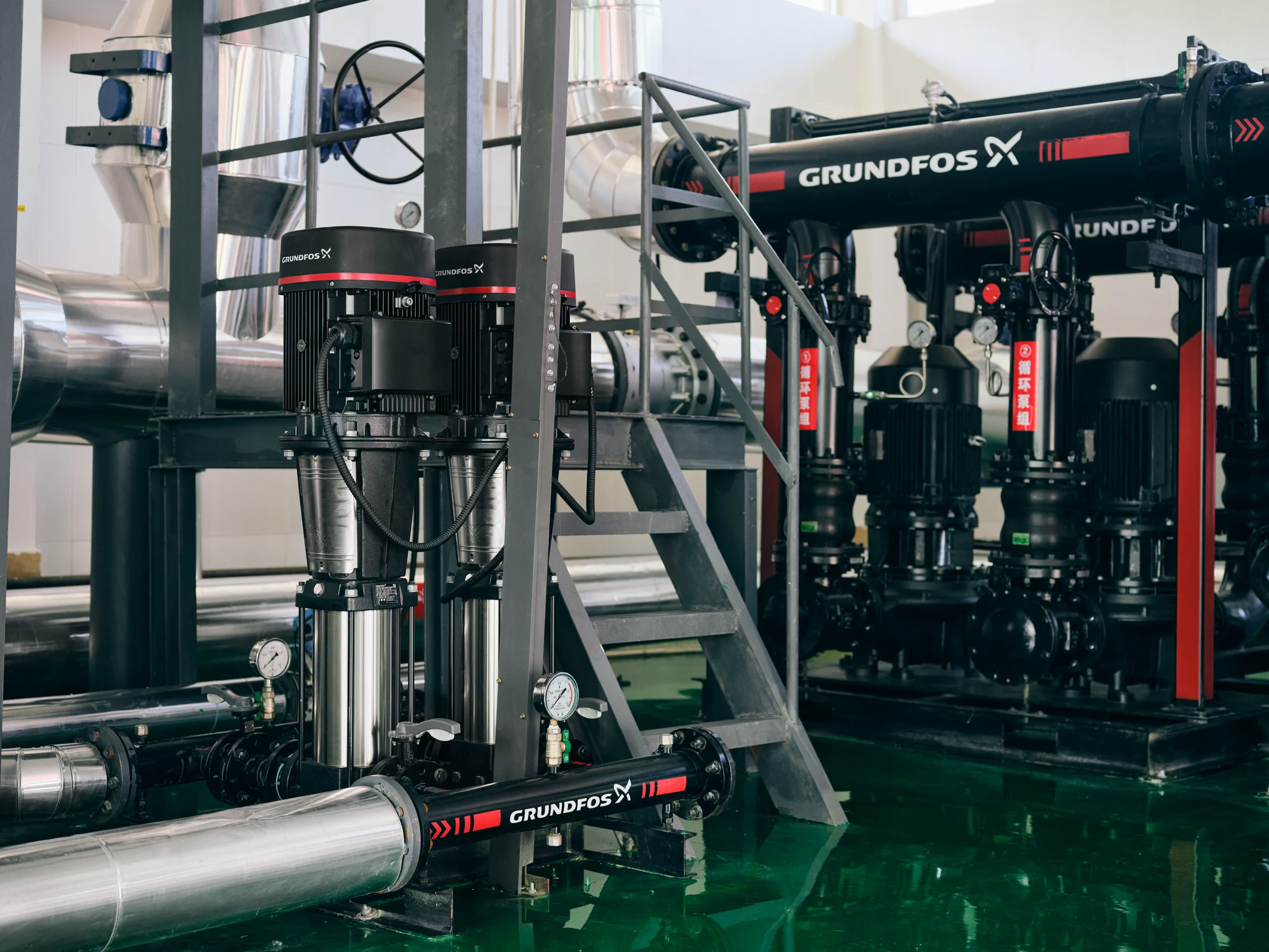 Pompy Grundfos w instalacji przemysłowej